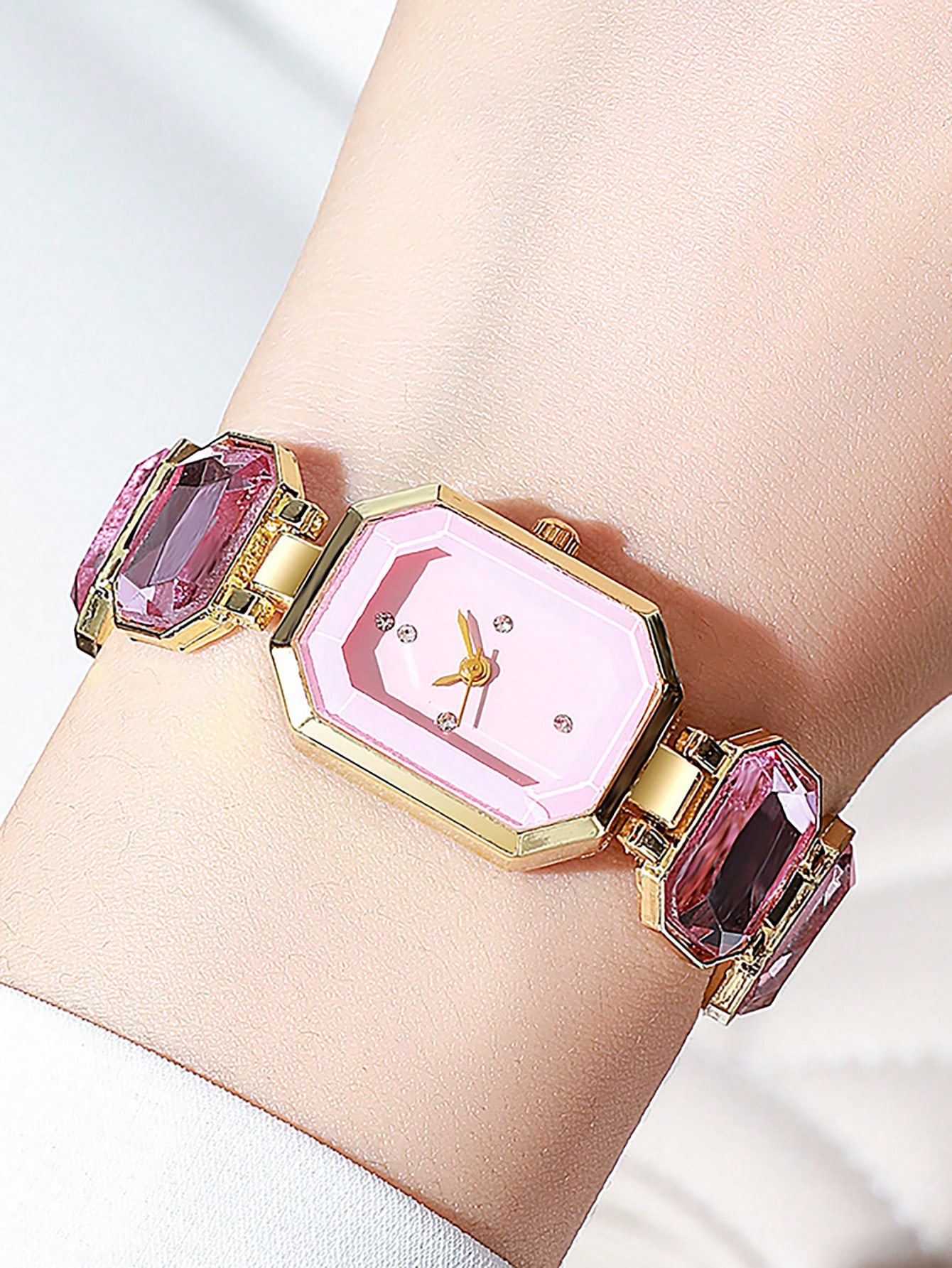Frauen Quadratische Uhr Luxus  – Ladies Luxury Watch Bewertung und Preis