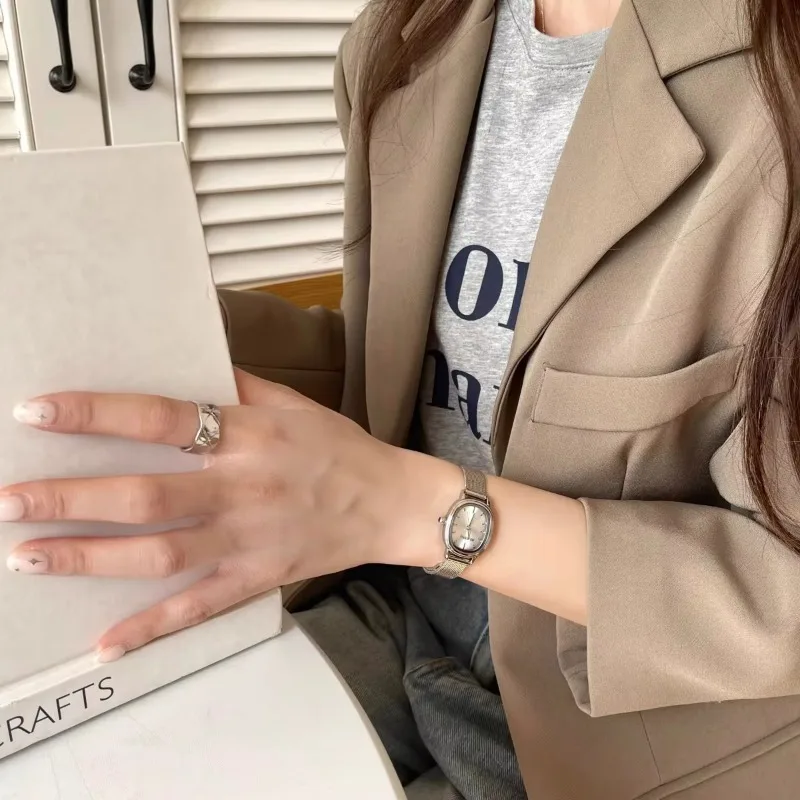 Kleine Oval Zifferblatt Grüne  – Luxury Watch Brand For Women Bewertung und Preis